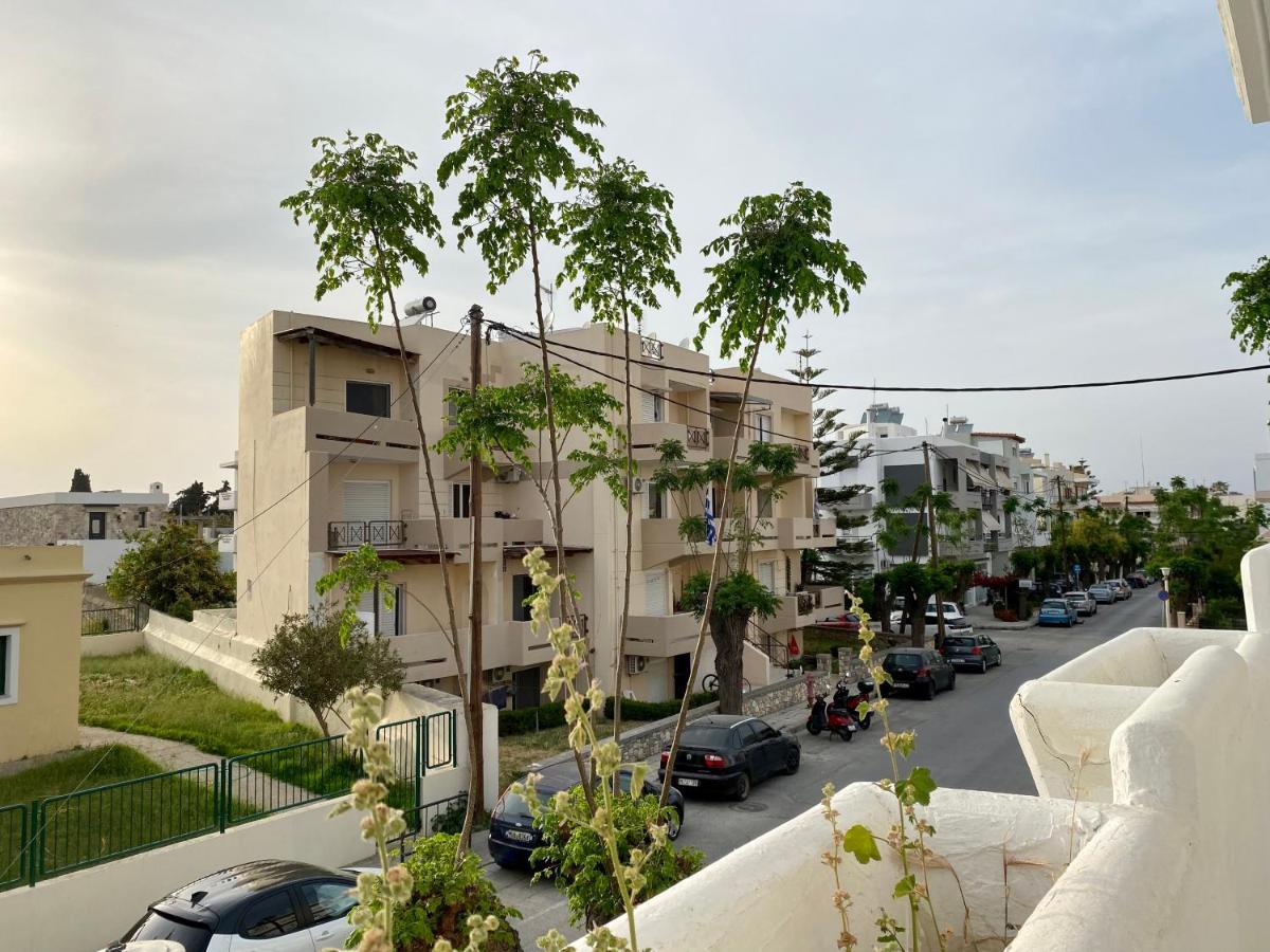 Central, Sunny & Spacious Apartment, In Kos, "1" Екстер'єр фото