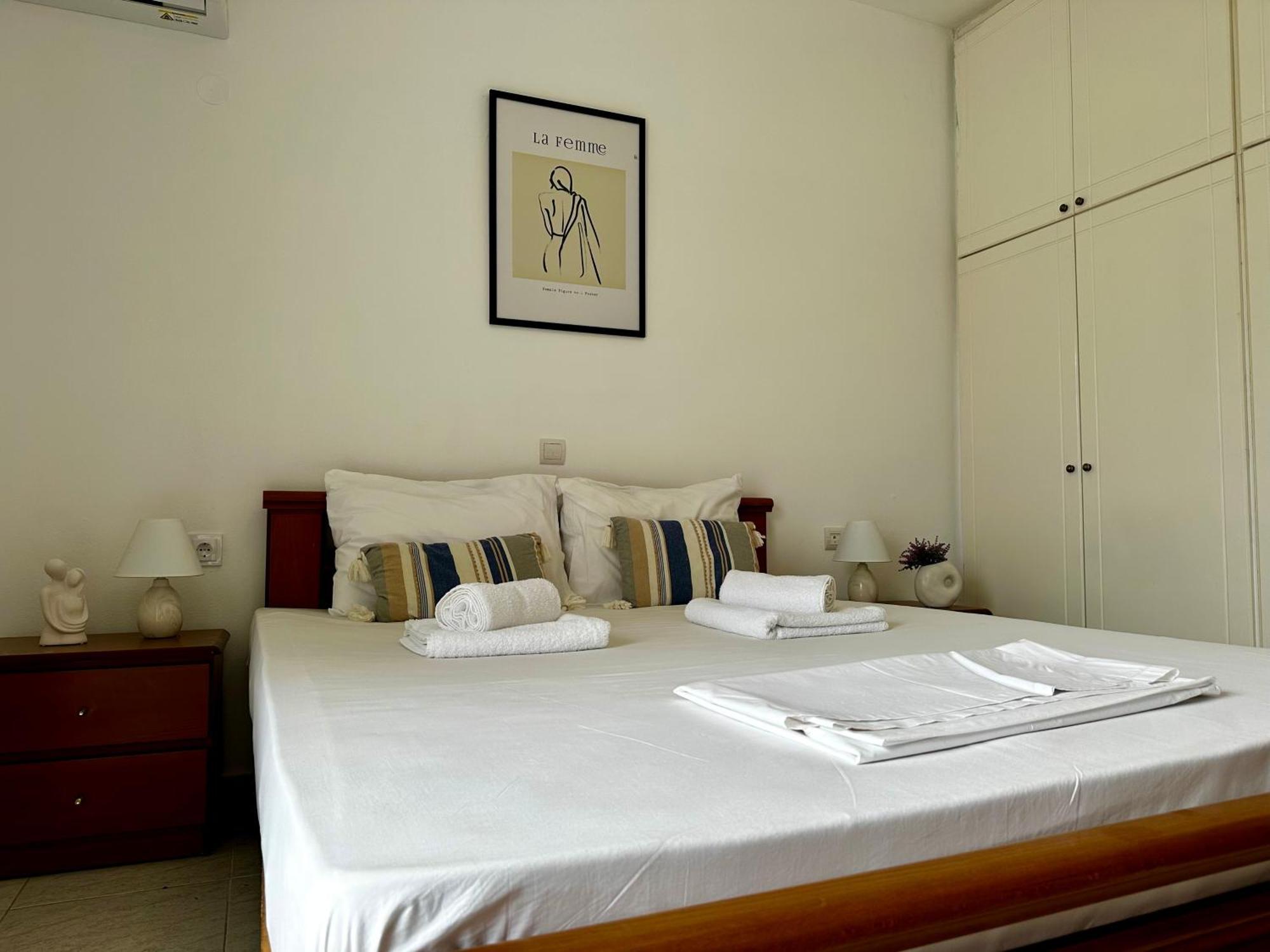 Central, Sunny & Spacious Apartment, In Kos, "1" Екстер'єр фото